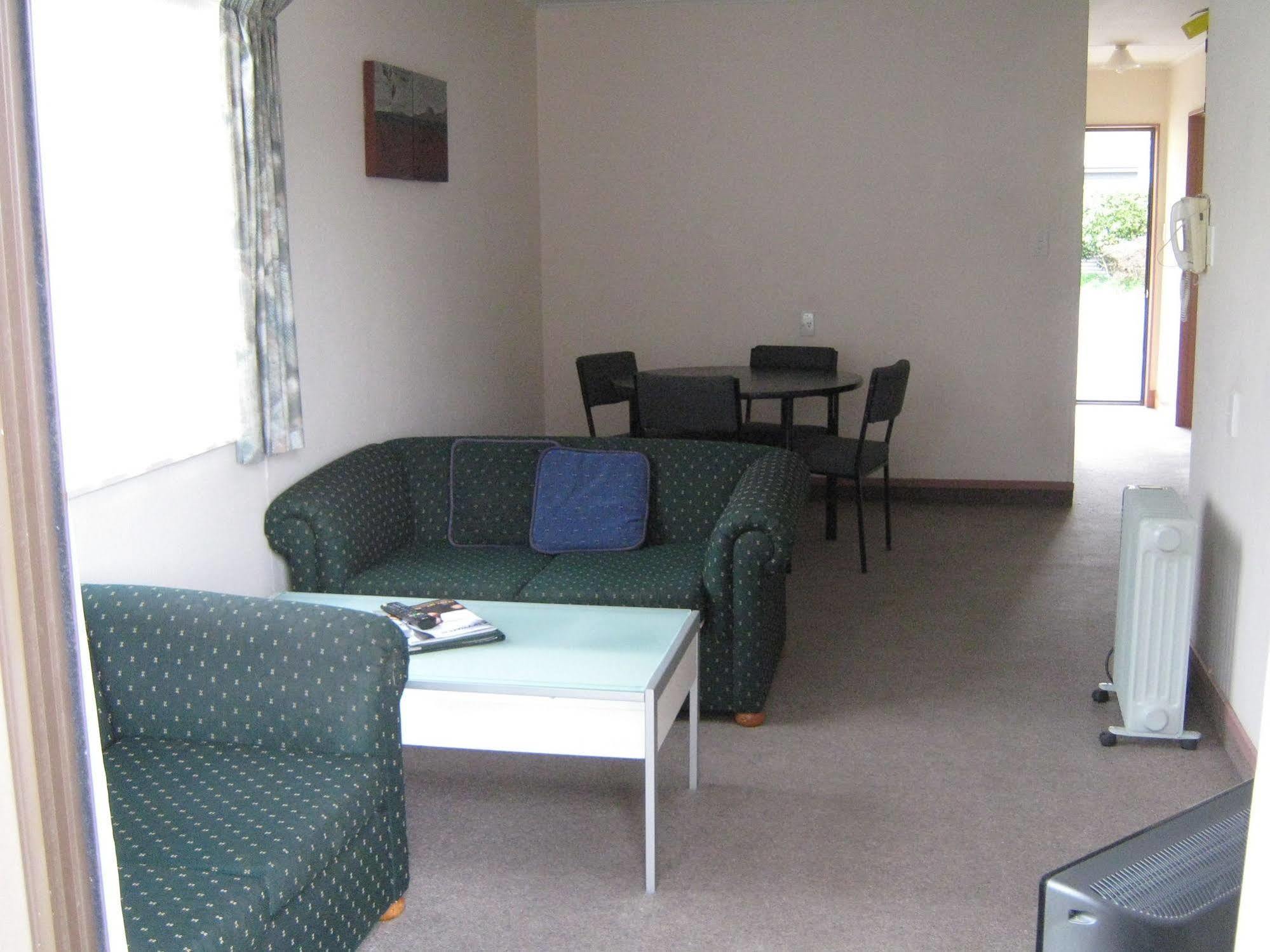 Golden Bay Motel Takaka Exteriör bild