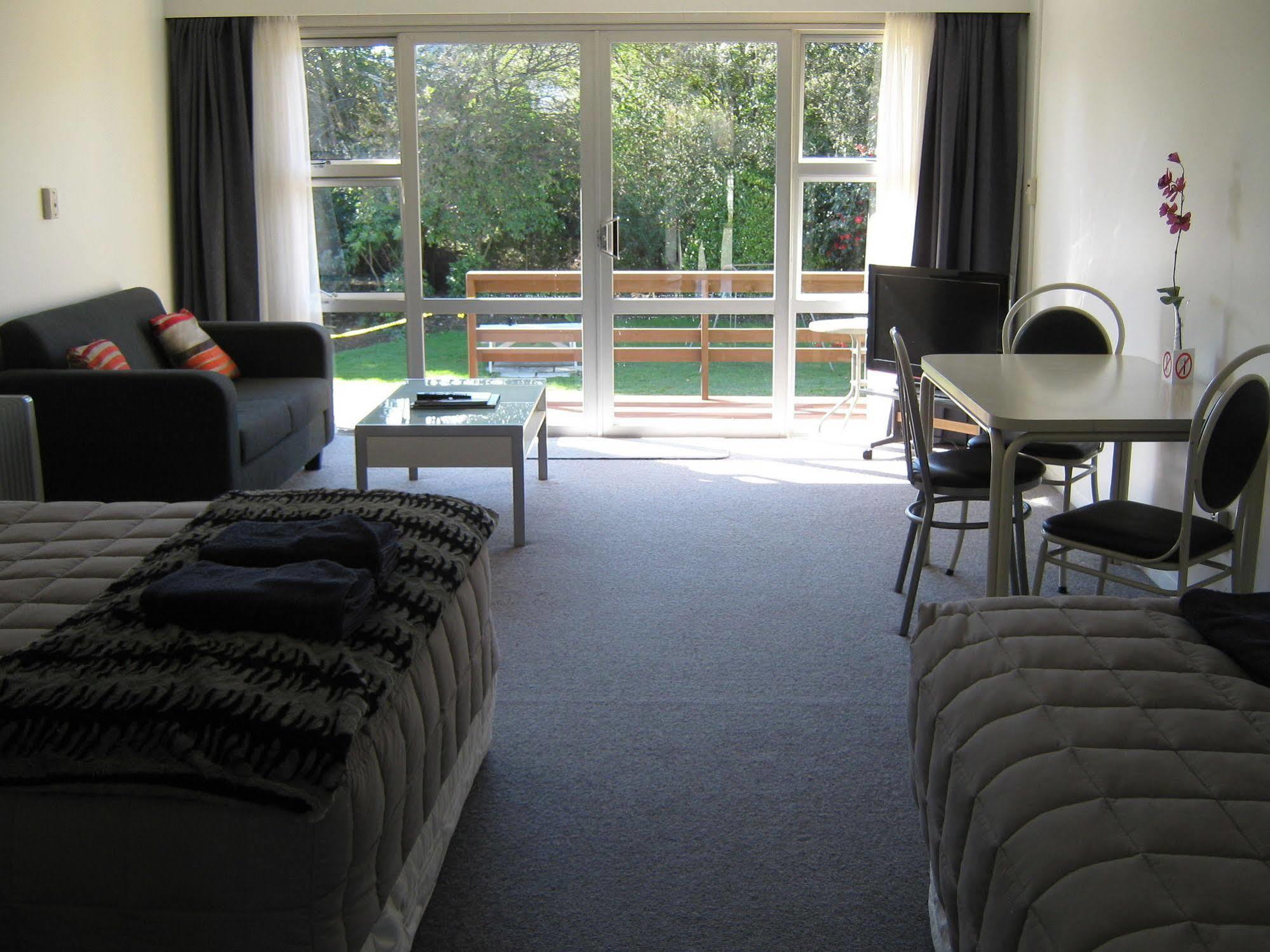 Golden Bay Motel Takaka Exteriör bild