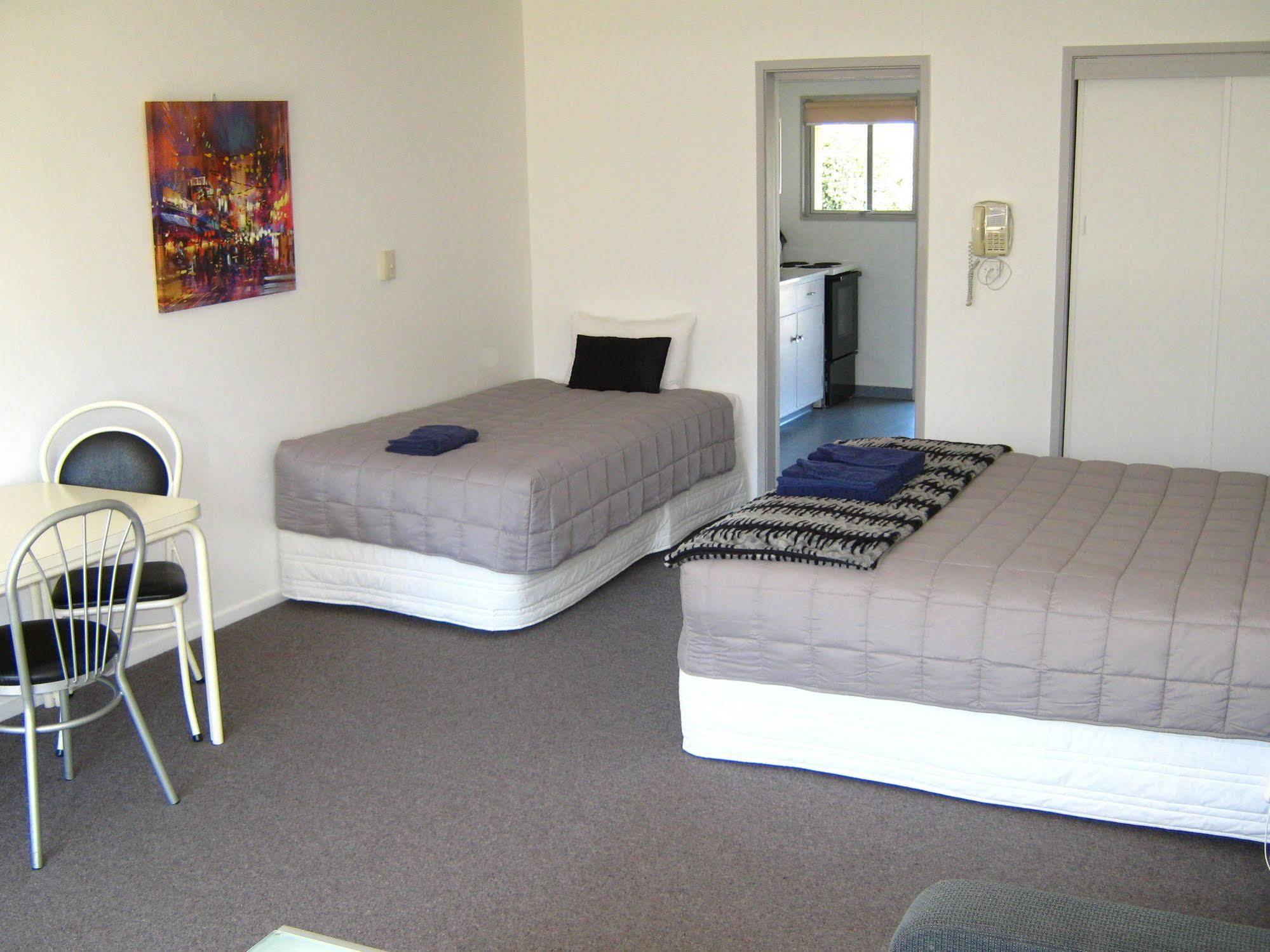 Golden Bay Motel Takaka Exteriör bild
